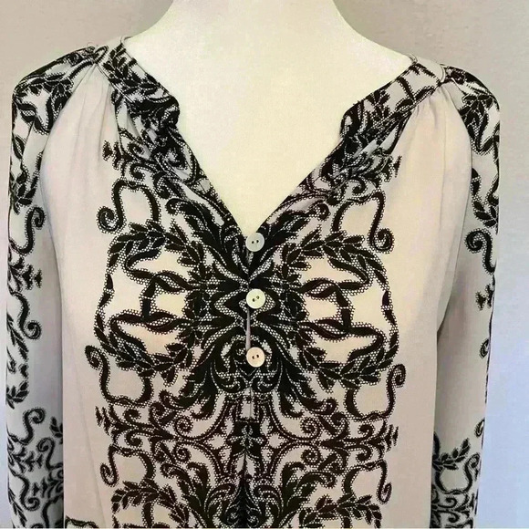 New Directions black and white dressy loose fit blouse in size PS (Petite Small) - Picture 2 of 11